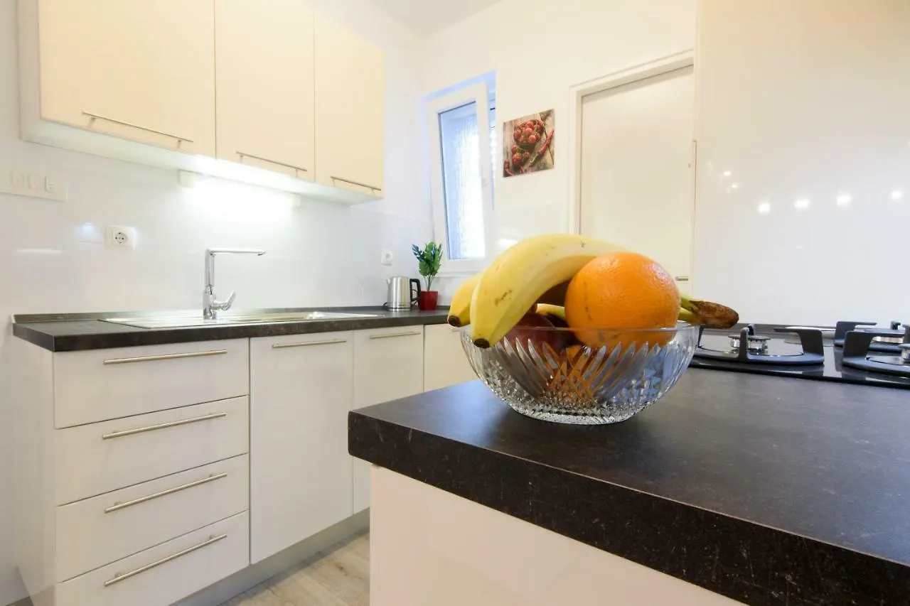 Apartment Relja Zadar